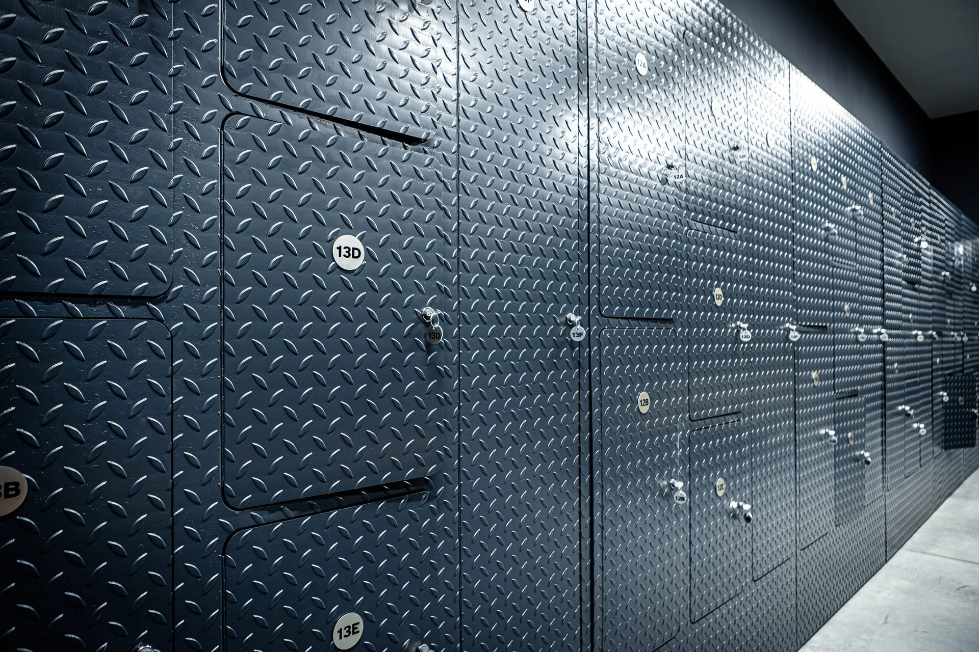 Uzamykatelné skříňky na věci pro návštěvníky