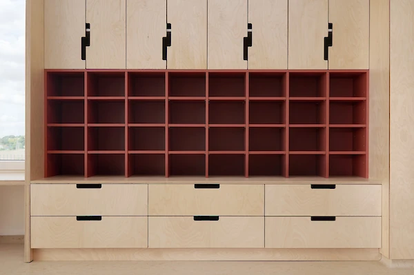 Skříně s úložnými prostory pro zázemí